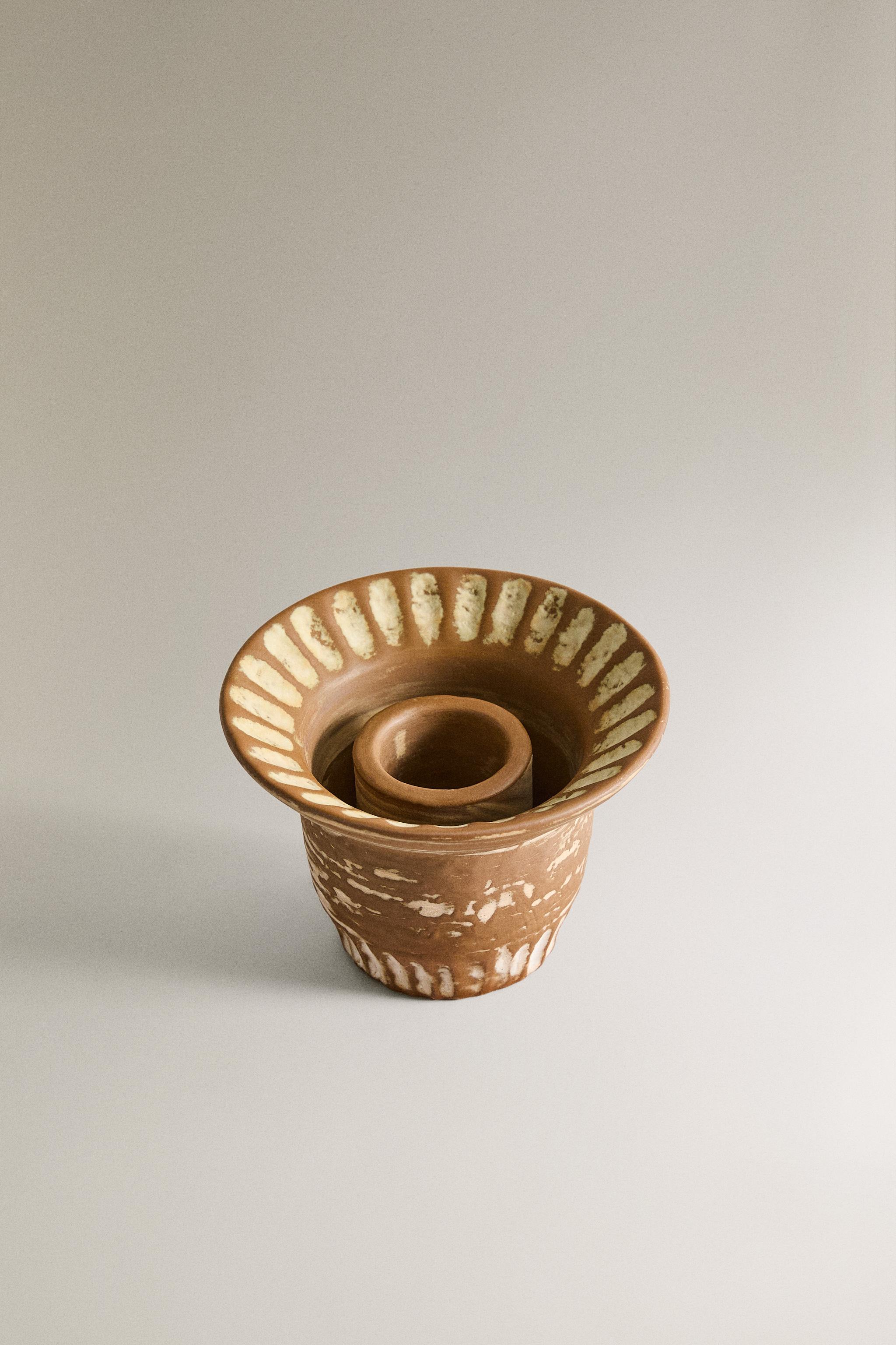 CERAMIC CANDLEHOLDER